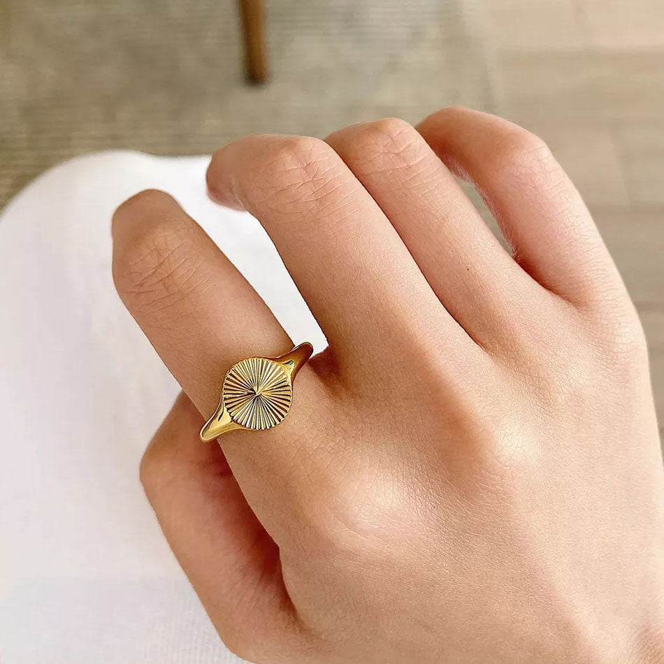 Rizavelle | Solstråle Ring 18K Guld