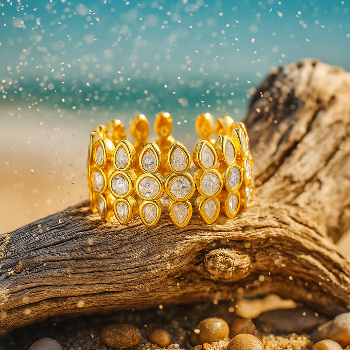 Solina - Guld ring med funklende ædelstene