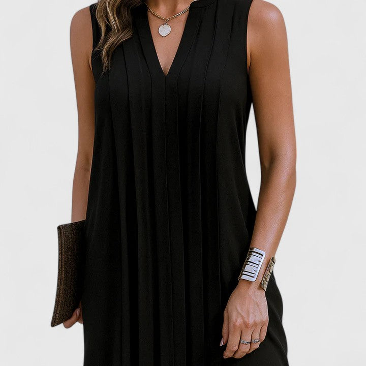 Clarhild™ | Elegant Flatterende Kjole med V-Udskæring