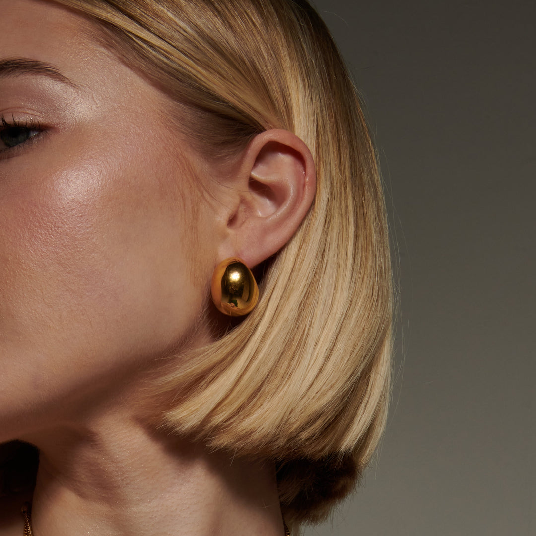 Bold Huggie Øreringe