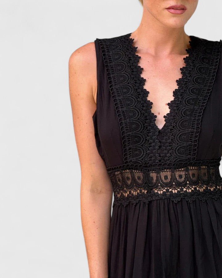 Alena | Elegant Midi Kjole