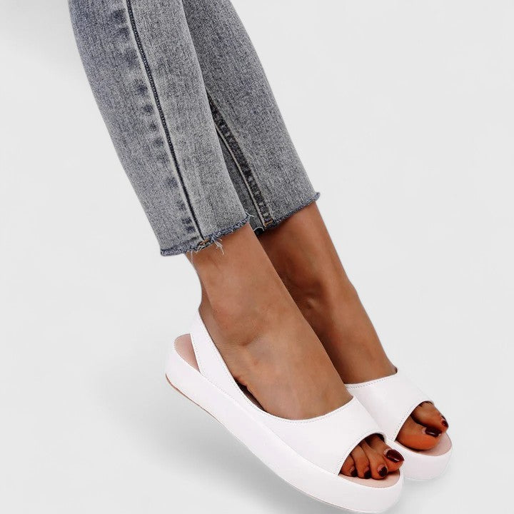 Emrynn | Ortodontiske Sandaler