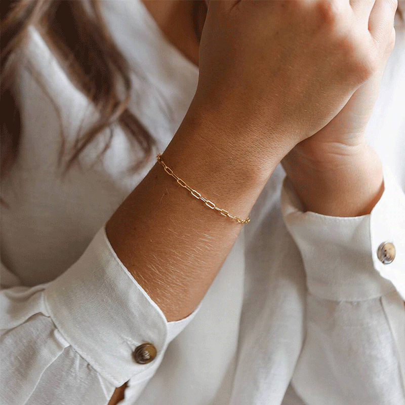 Tiny Paperclip Armbånd