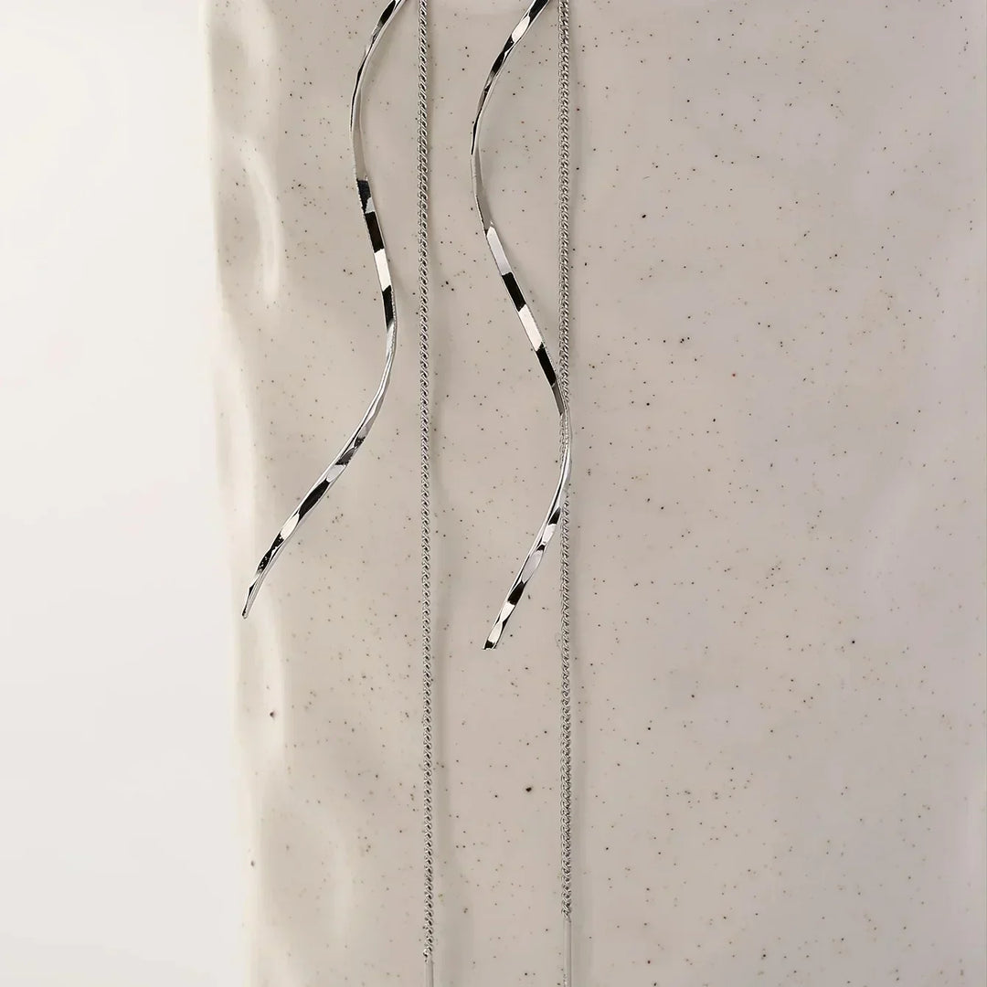 Lange Øreringe med Bølge Design