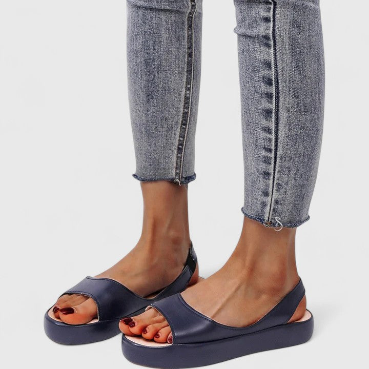 Emrynn | Ortodontiske Sandaler