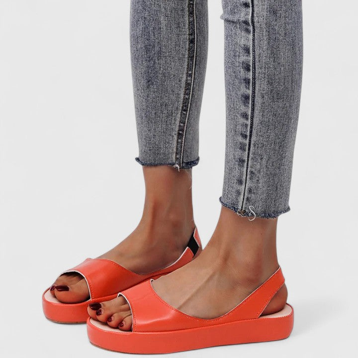 Emrynn | Ortodontiske Sandaler